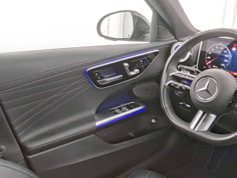 Mercedes-Benz C 180 2025 г. Чёрный, пробег 28300 км