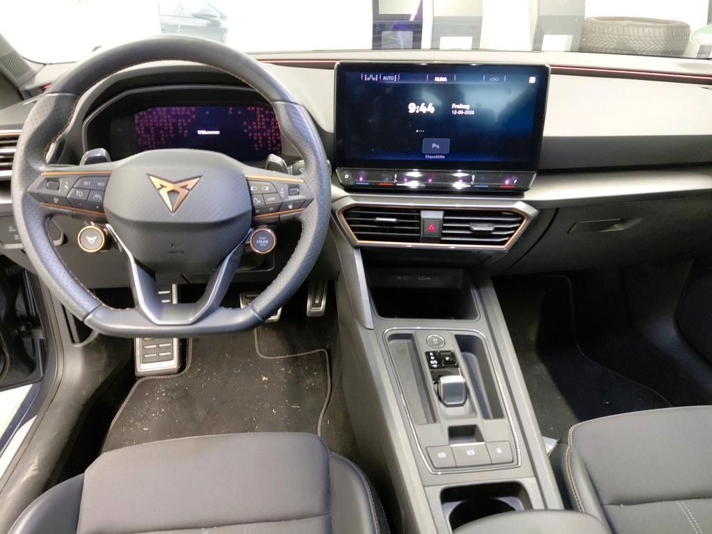 Cupra Leon 2023 г. Серый, пробег 38899 км