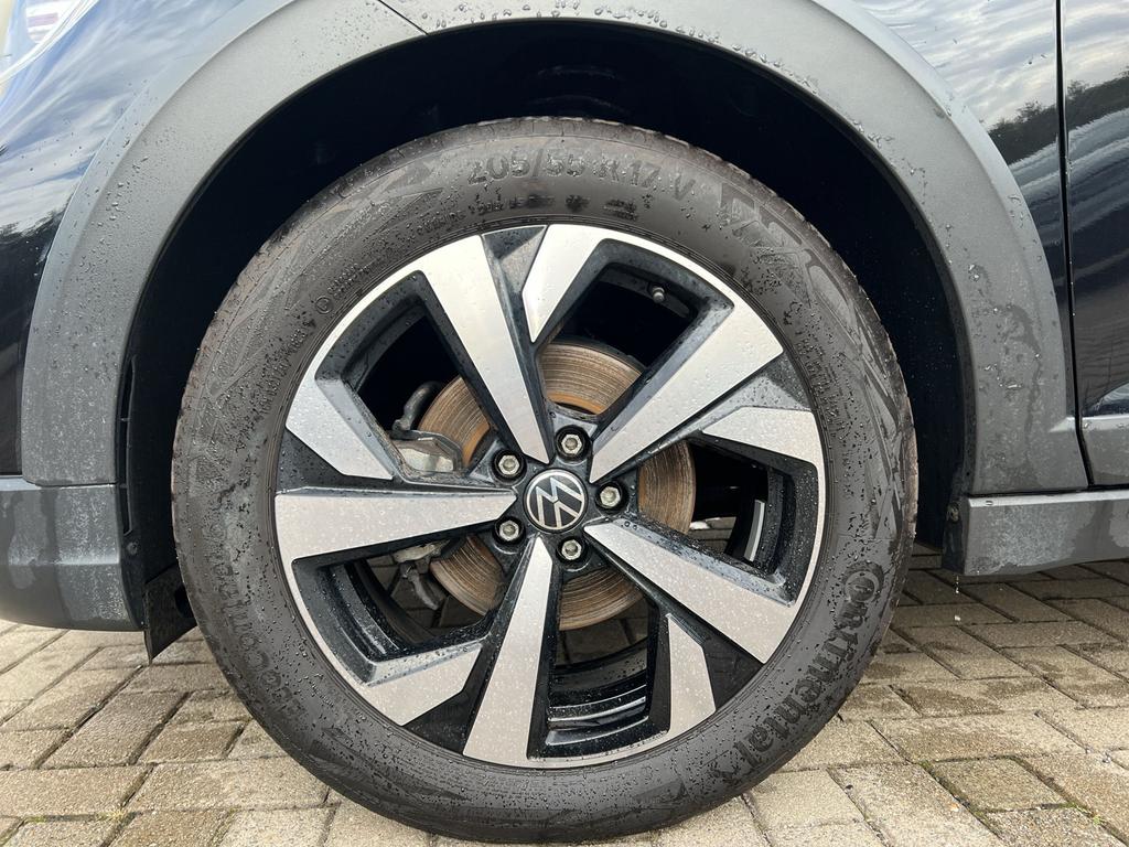 Volkswagen Taigo 2023 г. Чёрный, пробег 59939 км