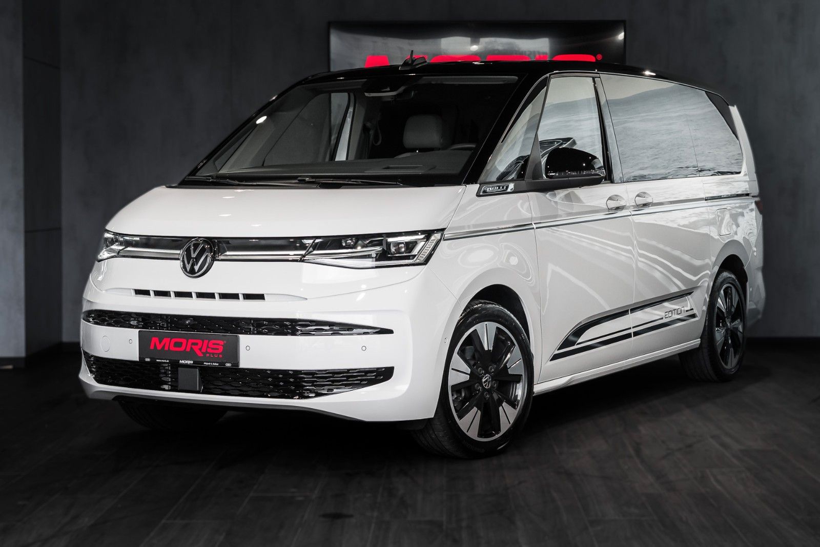 Volkswagen T7 MULTIVAN 2025 г. Белый, пробег 24000 км