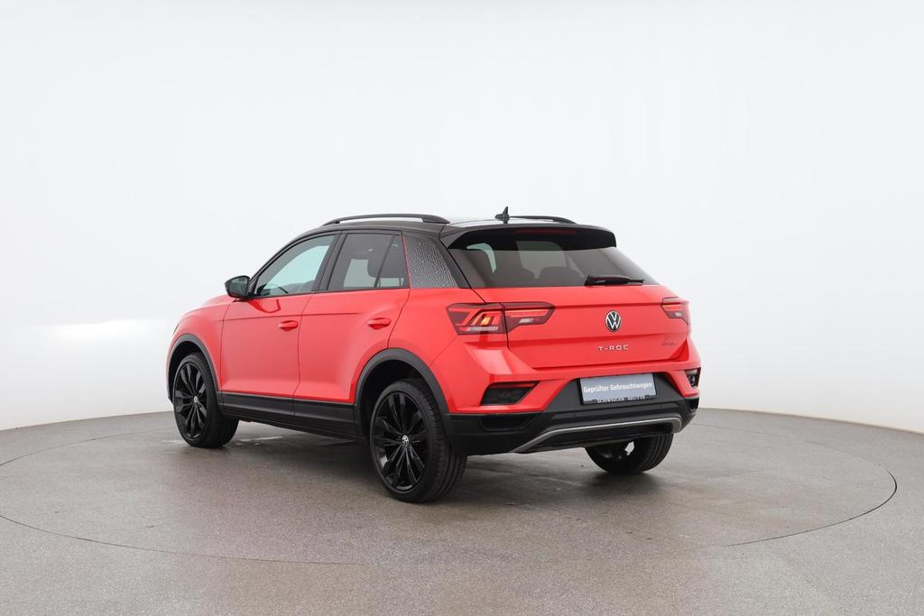 Volkswagen T-Roc 2022 г. Красный, пробег 31780 км