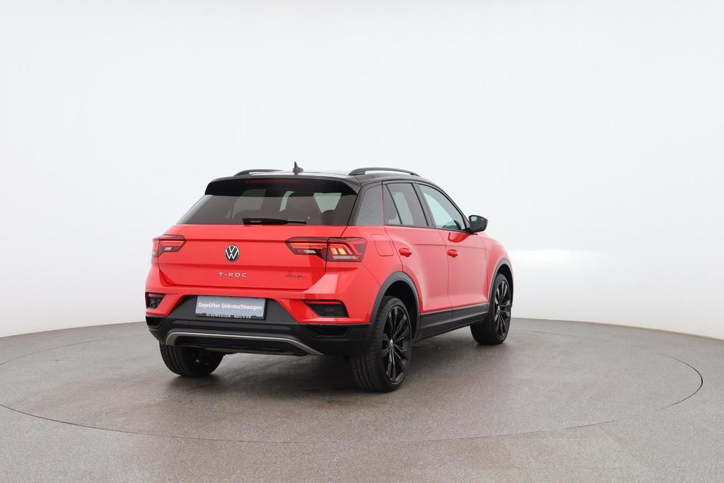 Volkswagen T-Roc 2022 г. Красный, пробег 31780 км