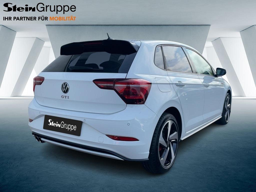 Volkswagen Polo 2024 г. Белый, пробег 51750 км