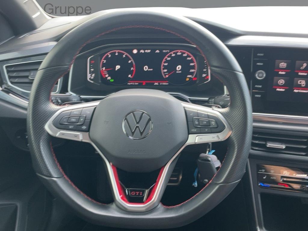 Volkswagen Polo 2024 г. Белый, пробег 51750 км