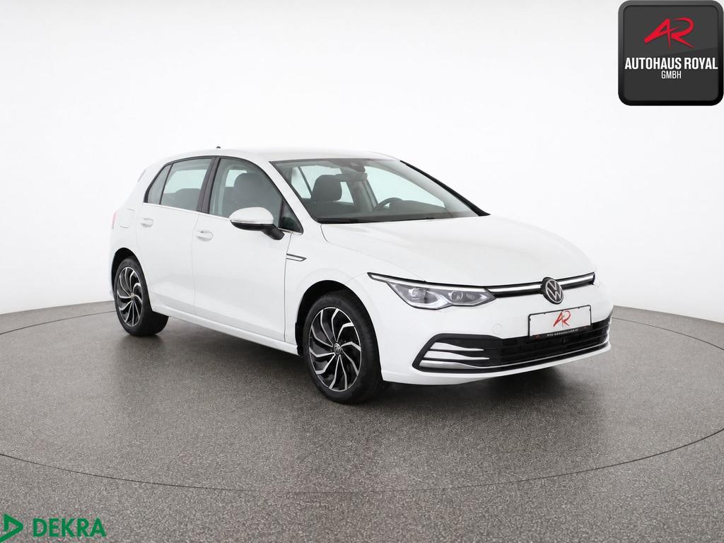 Volkswagen Golf 2024 г. Белый, пробег 21223 км
