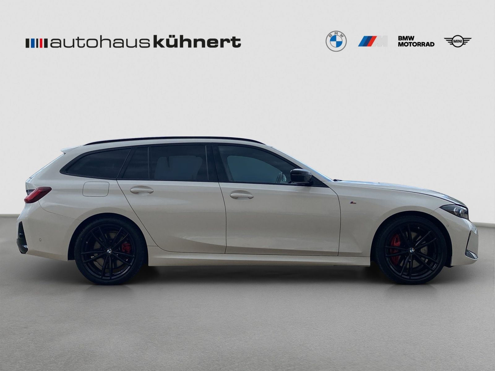 BMW 330 2023 г. Белый, пробег 43763 км