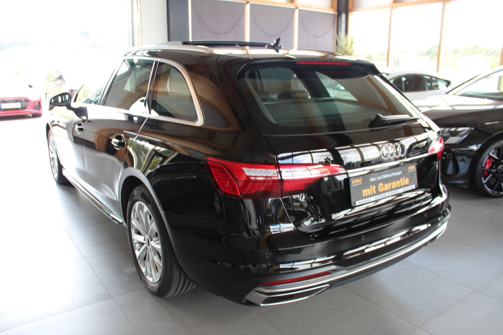 Audi A4 2023 г. Чёрный, пробег 42000 км