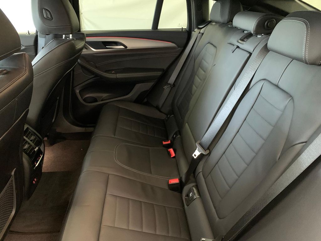 BMW X4 2025 г. Чёрный, пробег 41555 км