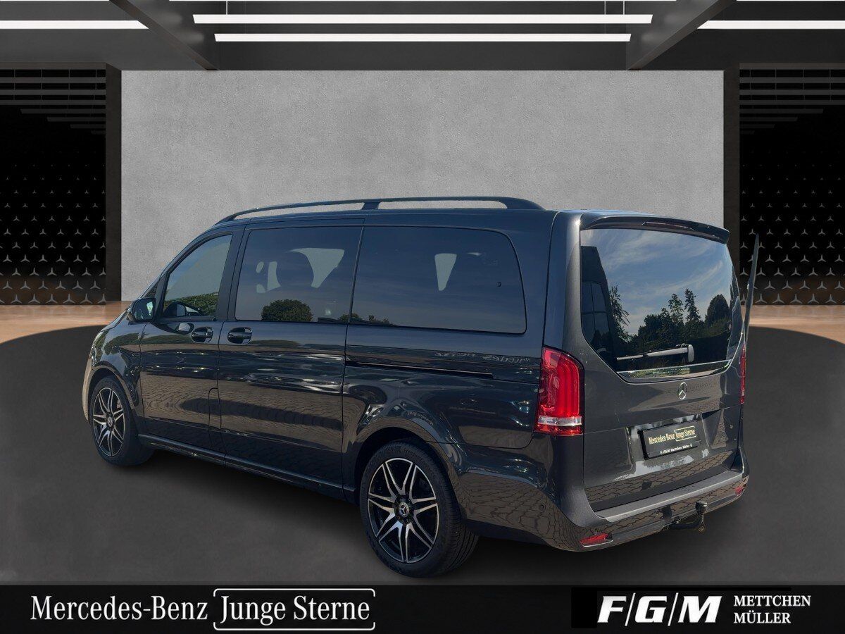 Mercedes-Benz V 300 2023 г. Серый, пробег 55102 км