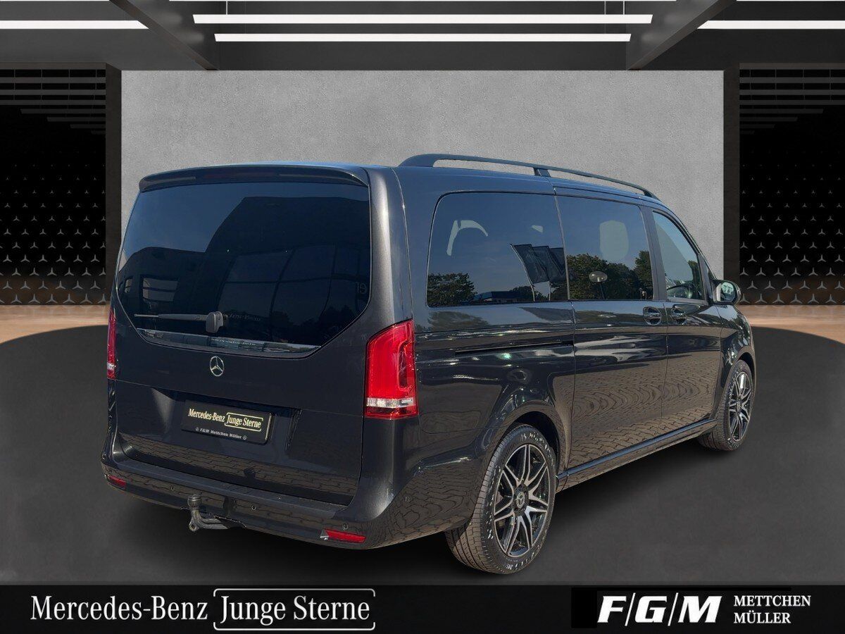 Mercedes-Benz V 300 2023 г. Серый, пробег 55102 км