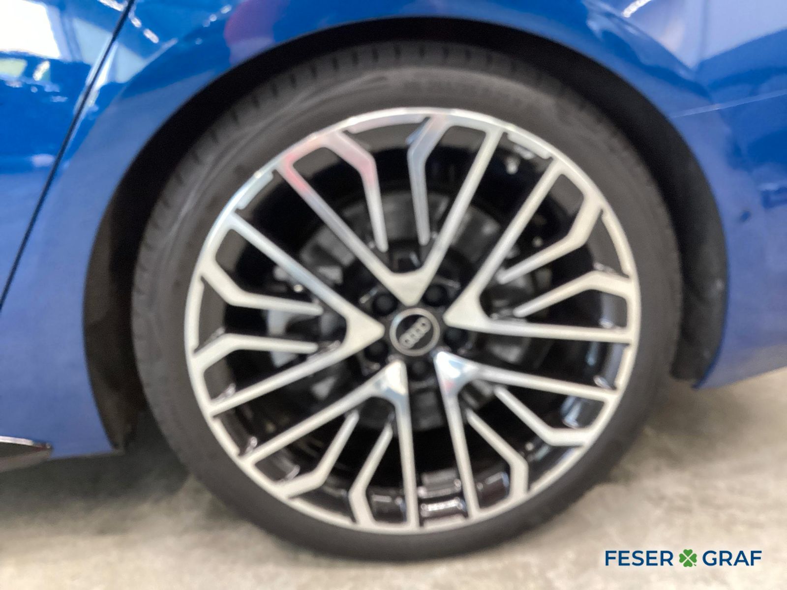 Audi A6 2025 г. Синий, пробег 12702 км