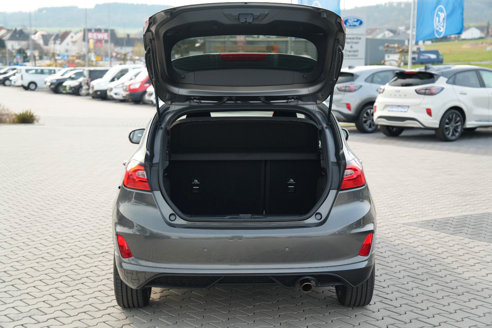 Ford Fiesta 2022 г. Серый, пробег 55381 км