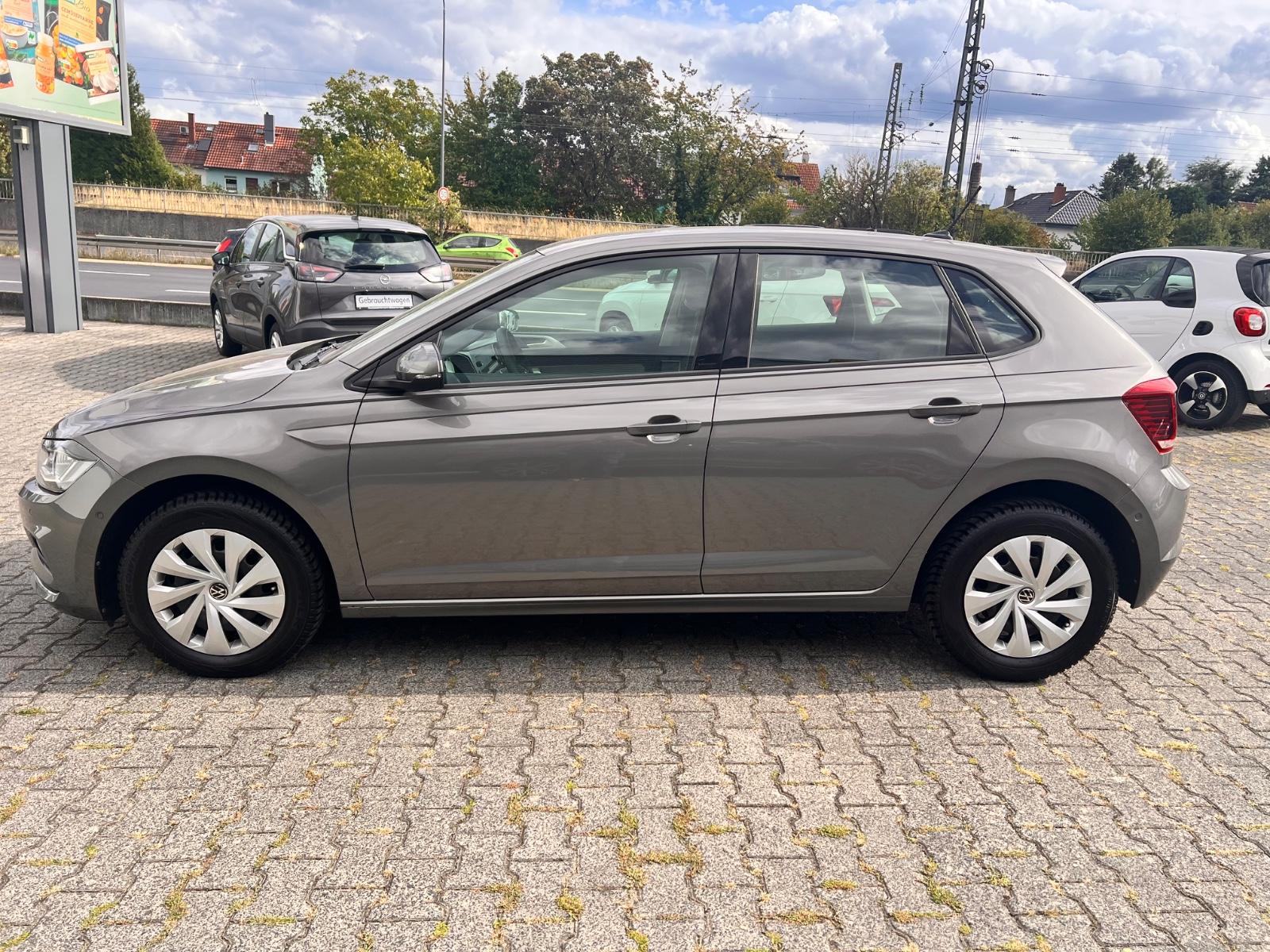 Volkswagen Polo 2021 г. Серый, пробег 28400 км