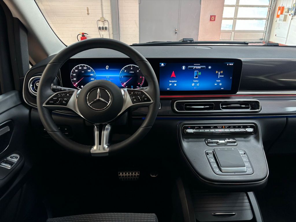 Mercedes-Benz V 250 2025 г. Чёрный, пробег 26700 км