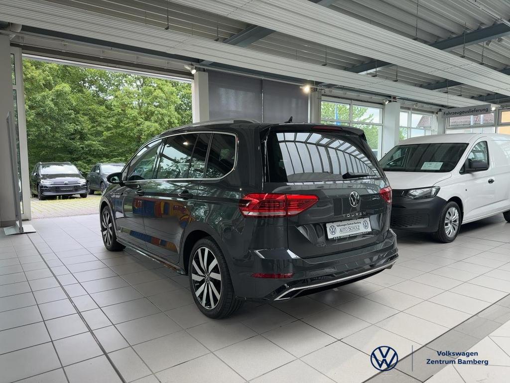 Volkswagen Touran 2022 г. Серый, пробег 57750 км