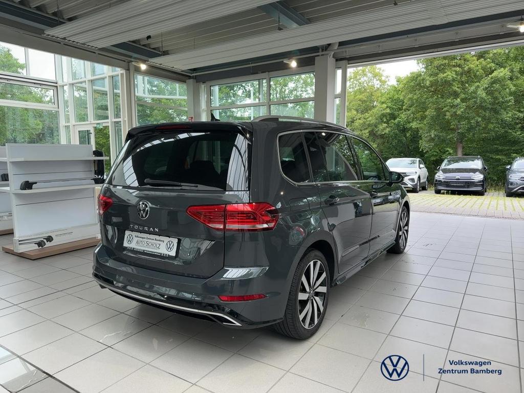 Volkswagen Touran 2022 г. Серый, пробег 57750 км