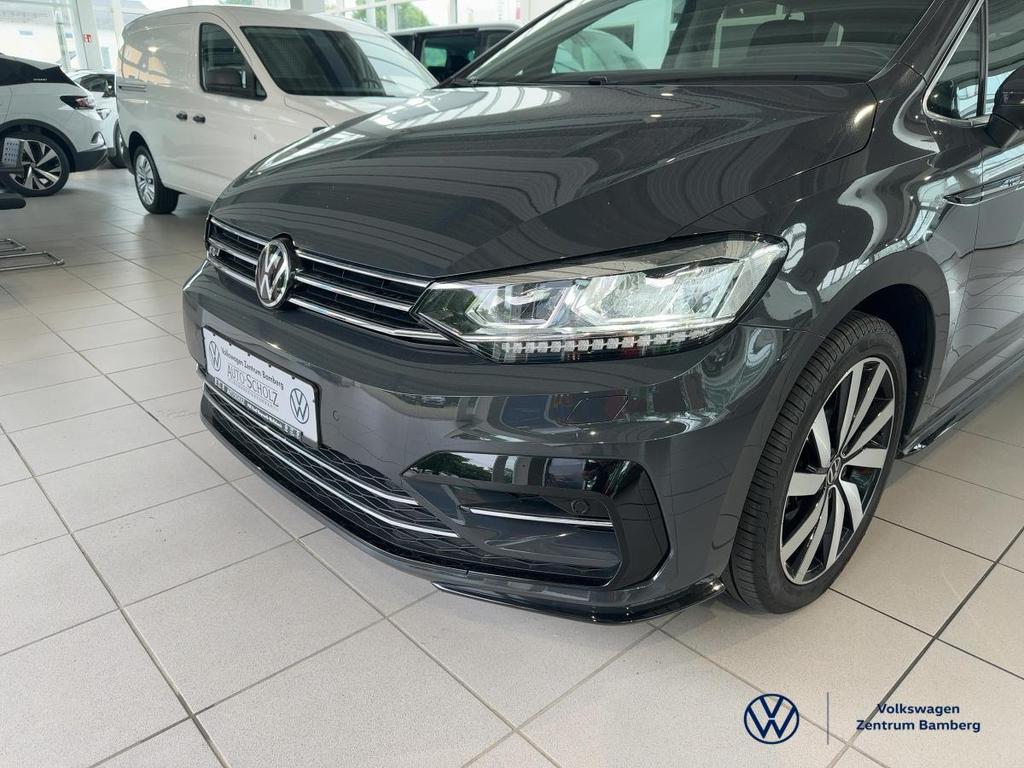 Volkswagen Touran 2022 г. Серый, пробег 57750 км