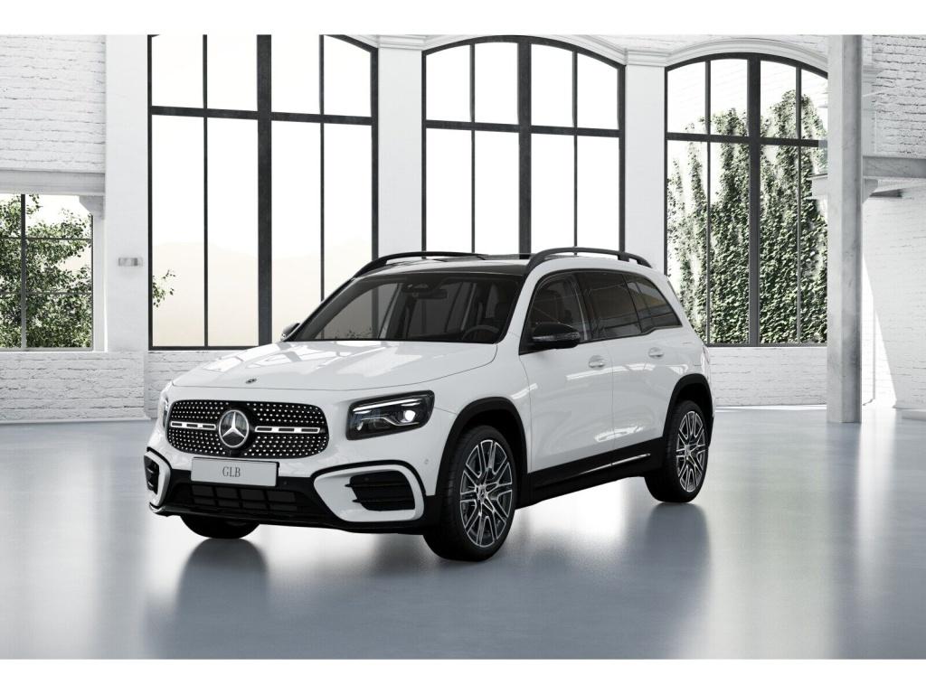 Mercedes-Benz GLB 220 2026 г. Белый, пробег 8225 км