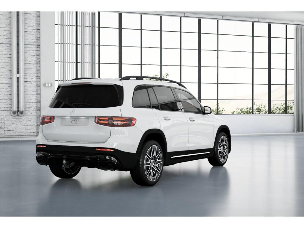 Mercedes-Benz GLB 220 2026 г. Белый, пробег 8225 км