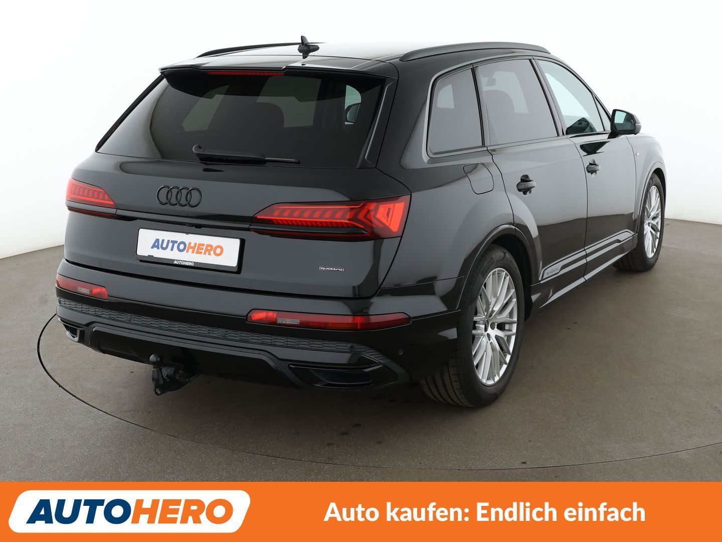Audi Q7 2023 г. Чёрный, пробег 36003 км