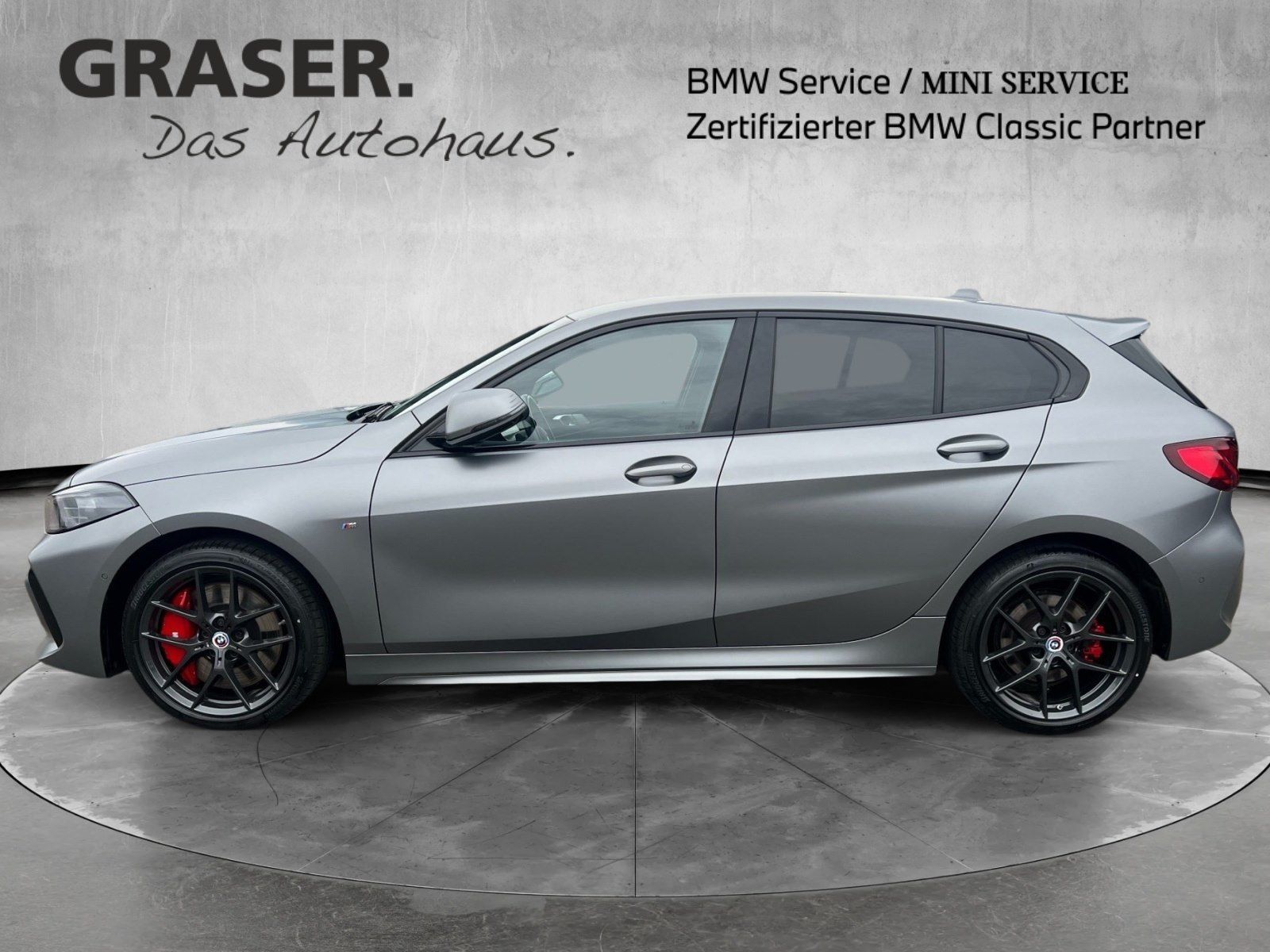 BMW 118 2022 г. Серебристый, пробег 20200 км