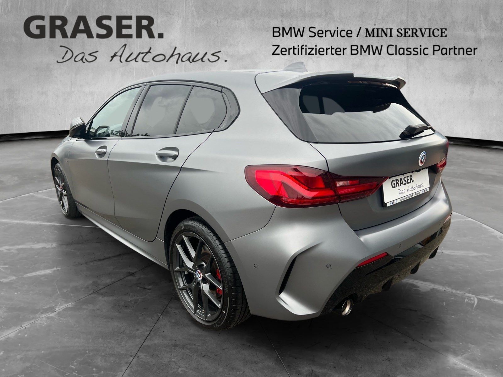 BMW 118 2022 г. Серебристый, пробег 20200 км