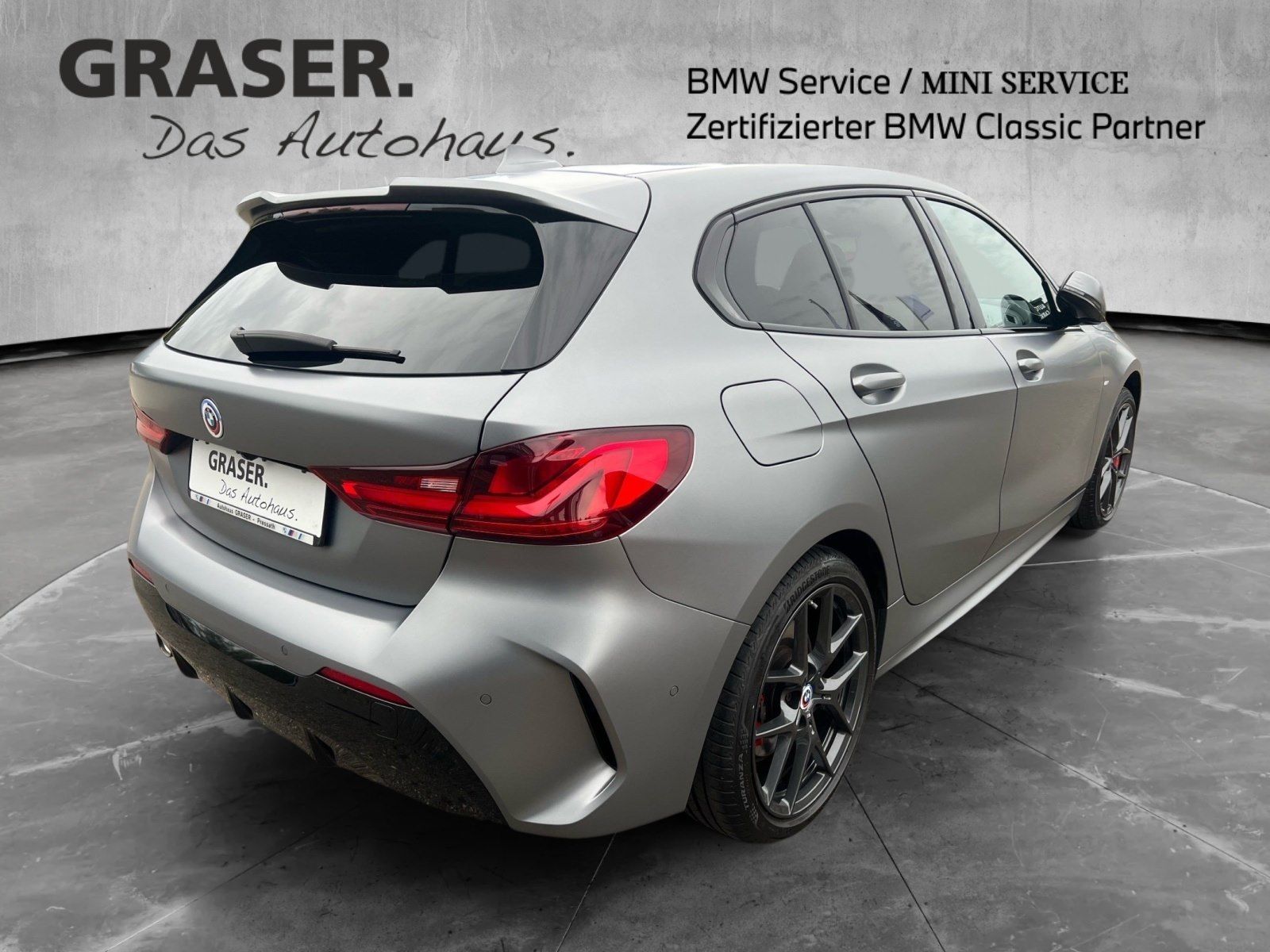 BMW 118 2022 г. Серебристый, пробег 20200 км