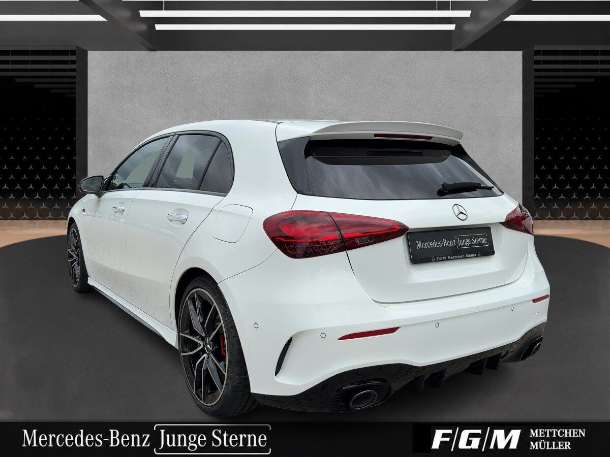 Mercedes-Benz A 35 AMG 2023 г. Белый, пробег 57112 км