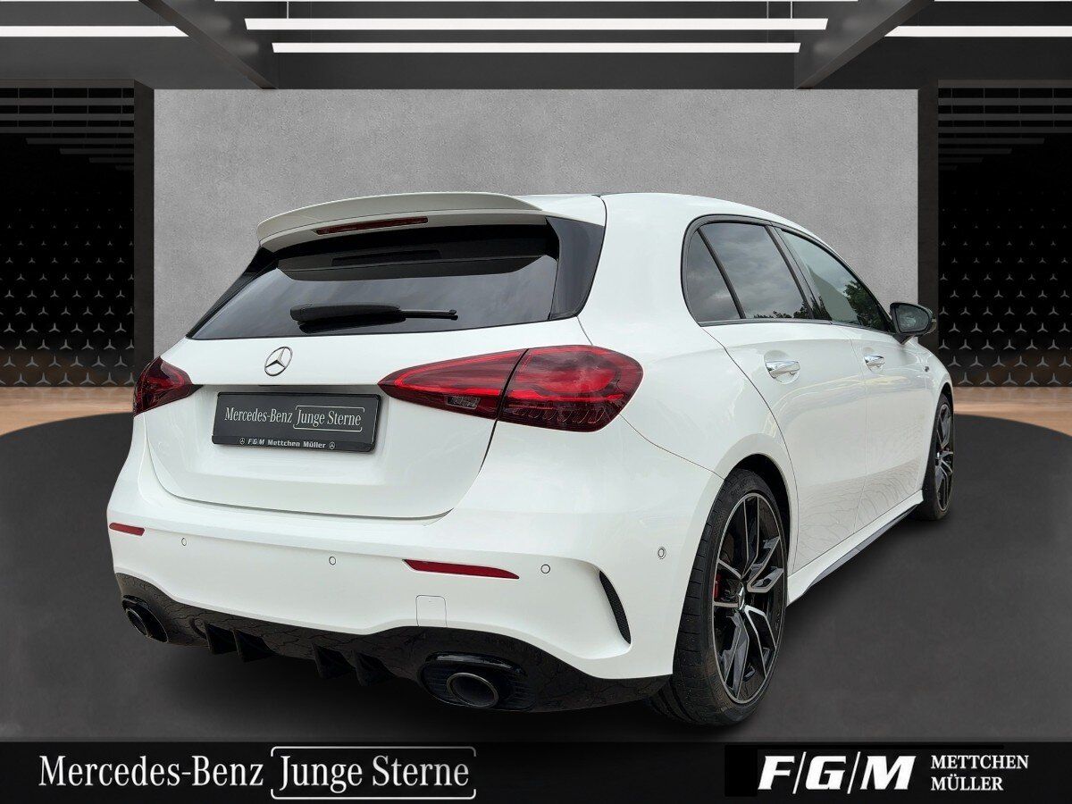 Mercedes-Benz A 35 AMG 2023 г. Белый, пробег 57112 км
