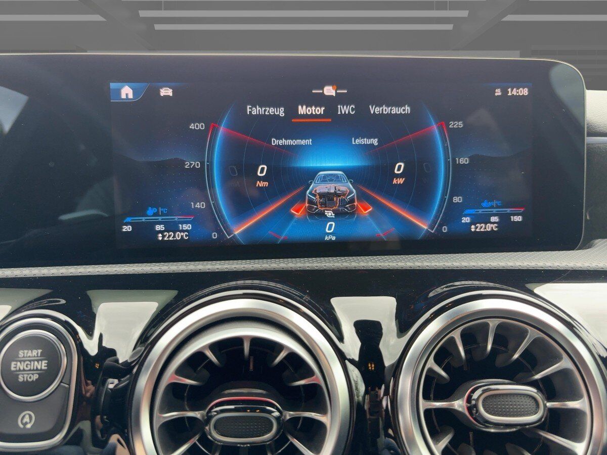 Mercedes-Benz A 35 AMG 2023 г. Белый, пробег 57112 км