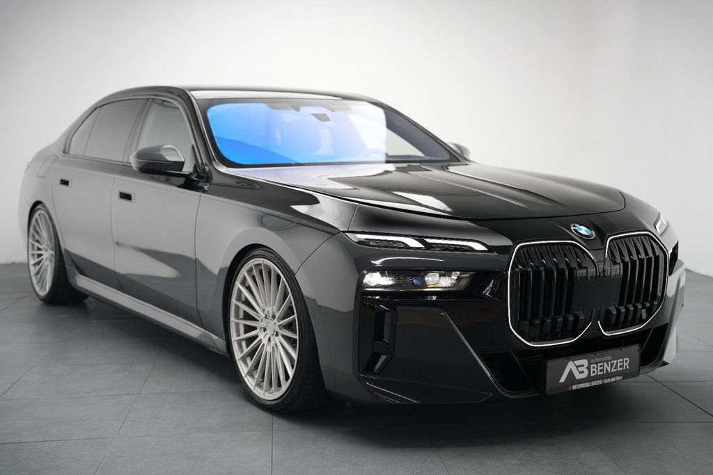 BMW 740 2024 г. Серый, пробег 50000 км