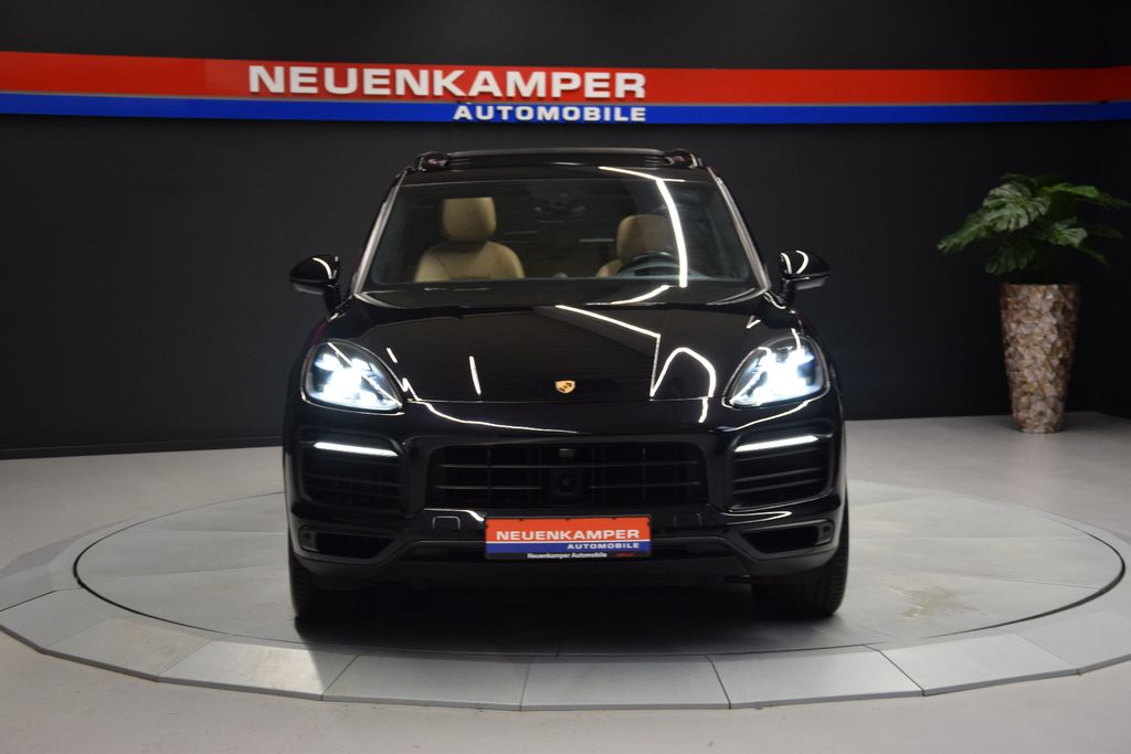 Porsche Cayenne 2021 г. Чёрный, пробег 56600 км