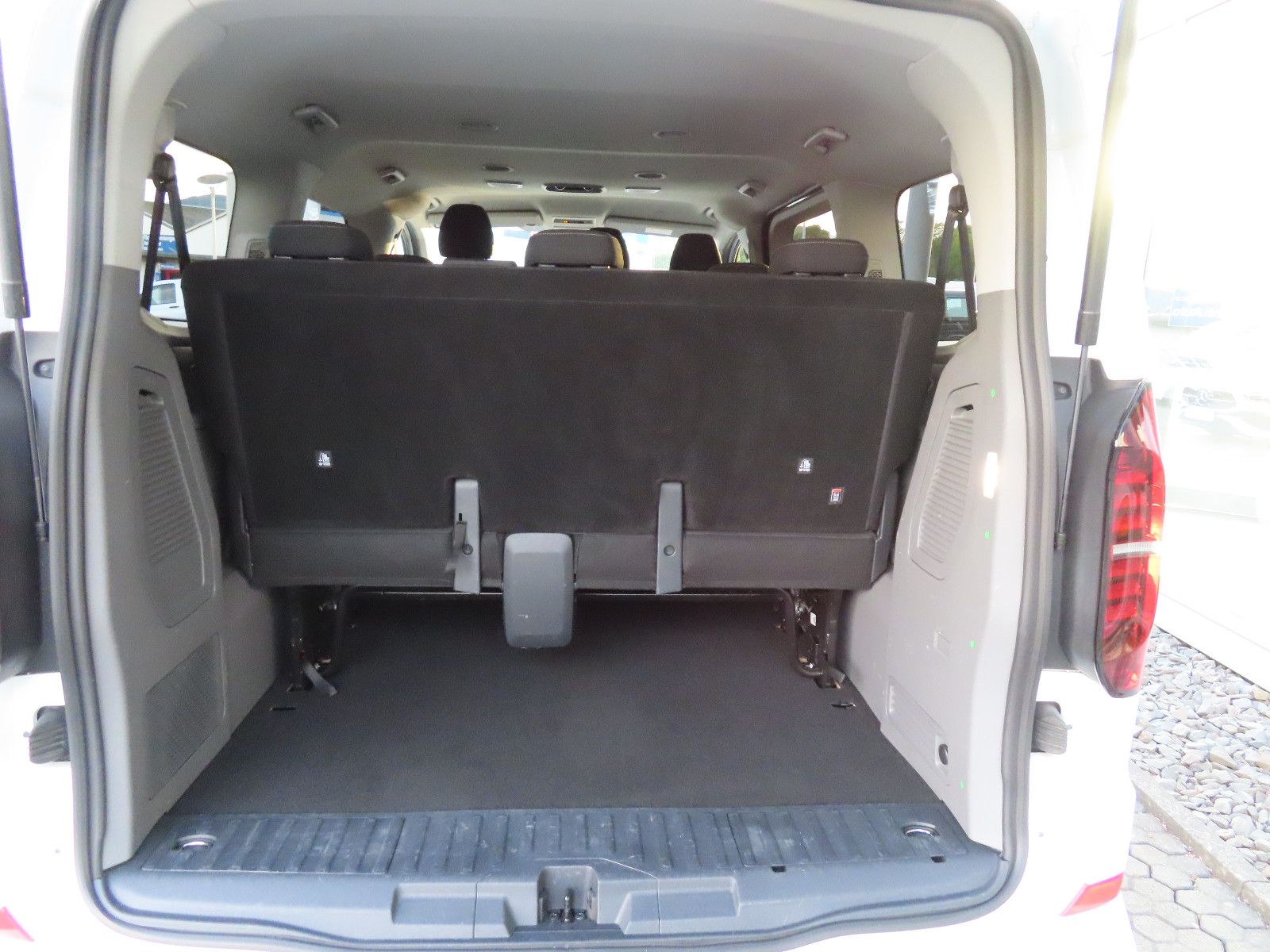 Volkswagen T7 CARAVELLE 2025 г. Белый, пробег 28505 км