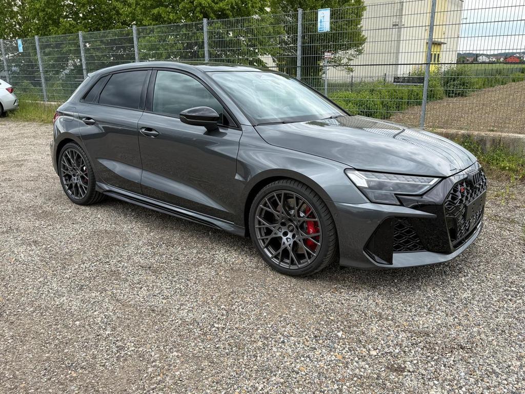 Audi RS3 2026 г. Серый, пробег 6000 км