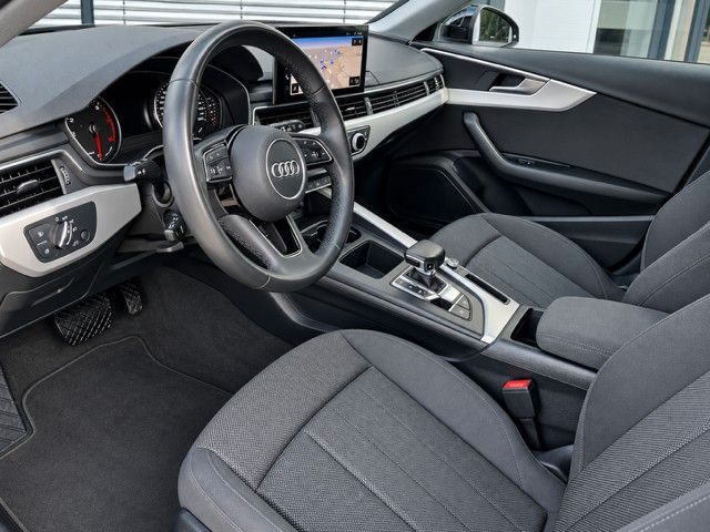 Audi A4 2023 г. Чёрный, пробег 49863 км