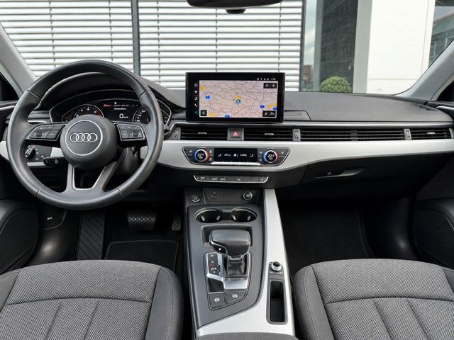 Audi A4 2023 г. Чёрный, пробег 49863 км