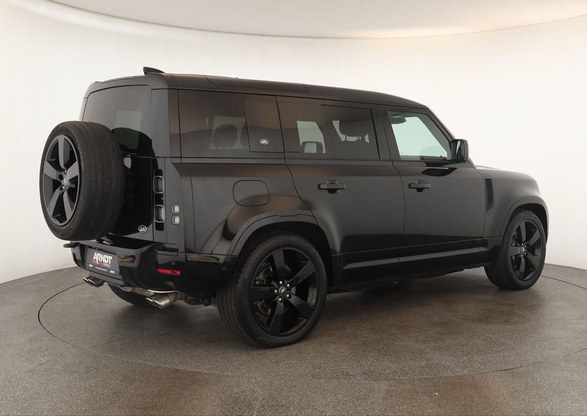 Land Rover Defender 2023 г. Чёрный, пробег 51200 км