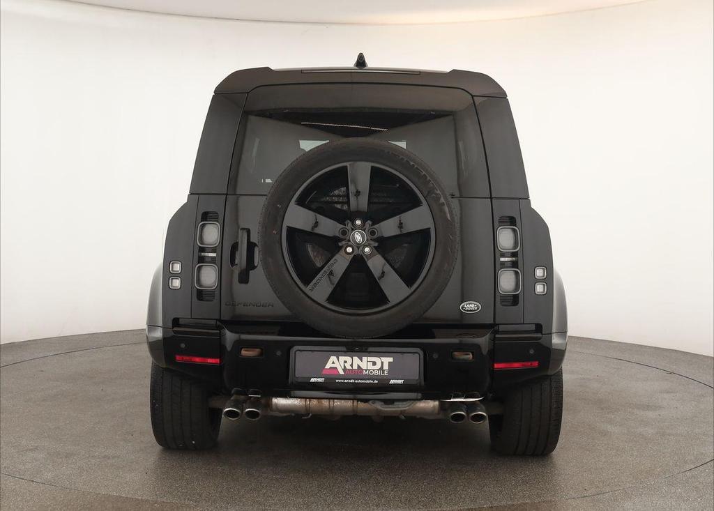 Land Rover Defender 2023 г. Чёрный, пробег 51200 км