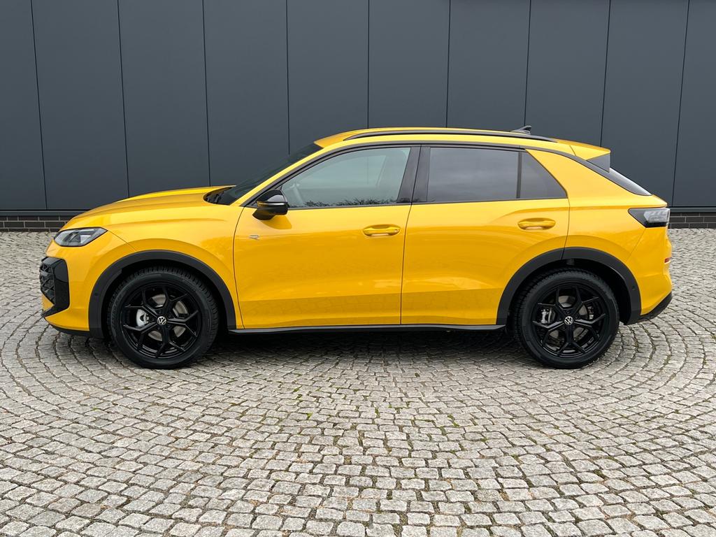 Volkswagen T-Roc 2025 г. Жёлтый, пробег 1000 км