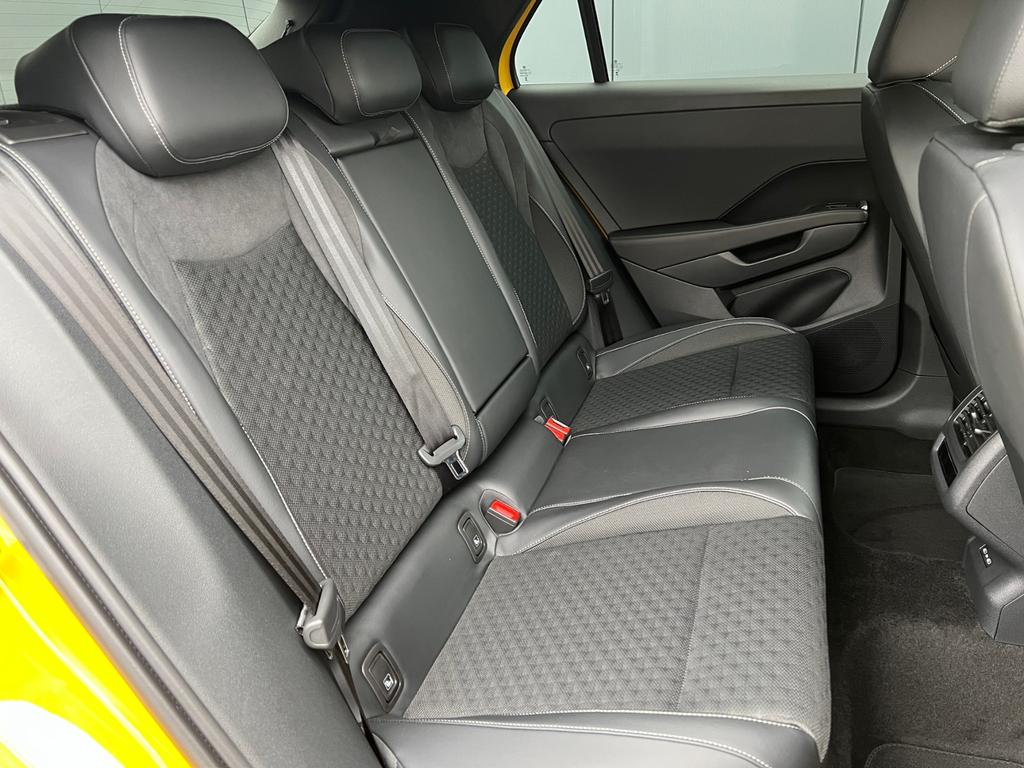 Volkswagen T-Roc 2025 г. Жёлтый, пробег 1000 км