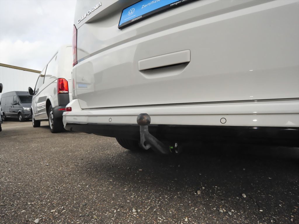 Volkswagen T6 CALIFORNIA 2023 г. Белый, пробег 49242 км