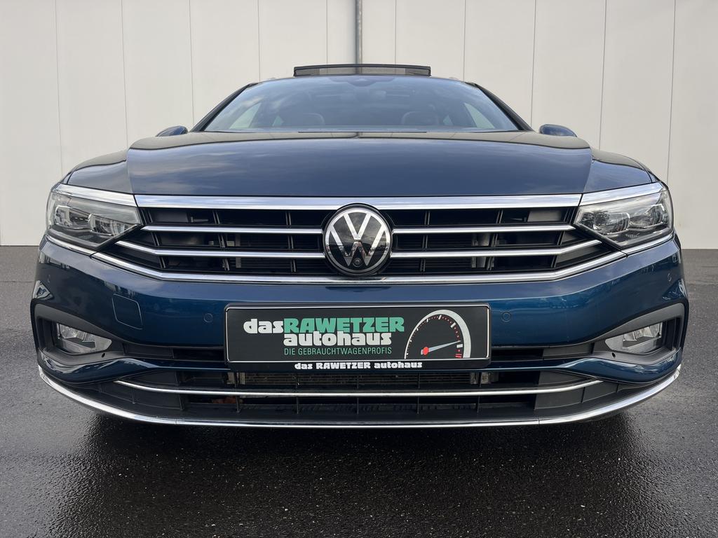 Volkswagen PASSAT VARIANT 2023 г. Синий, пробег 42940 км