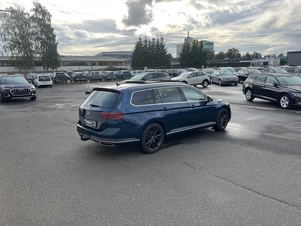 Volkswagen PASSAT VARIANT 2023 г. Синий, пробег 42940 км