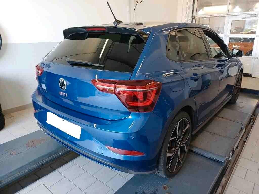 Volkswagen Polo 2024 г. Синий, пробег 26800 км