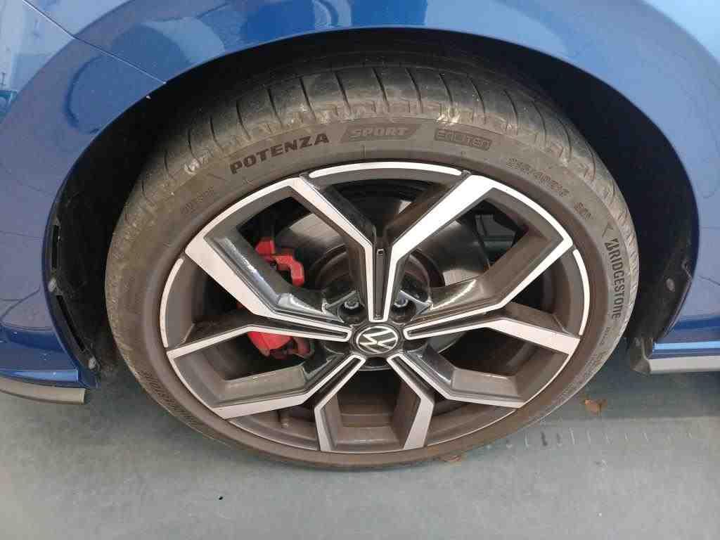 Volkswagen Polo 2024 г. Синий, пробег 26800 км