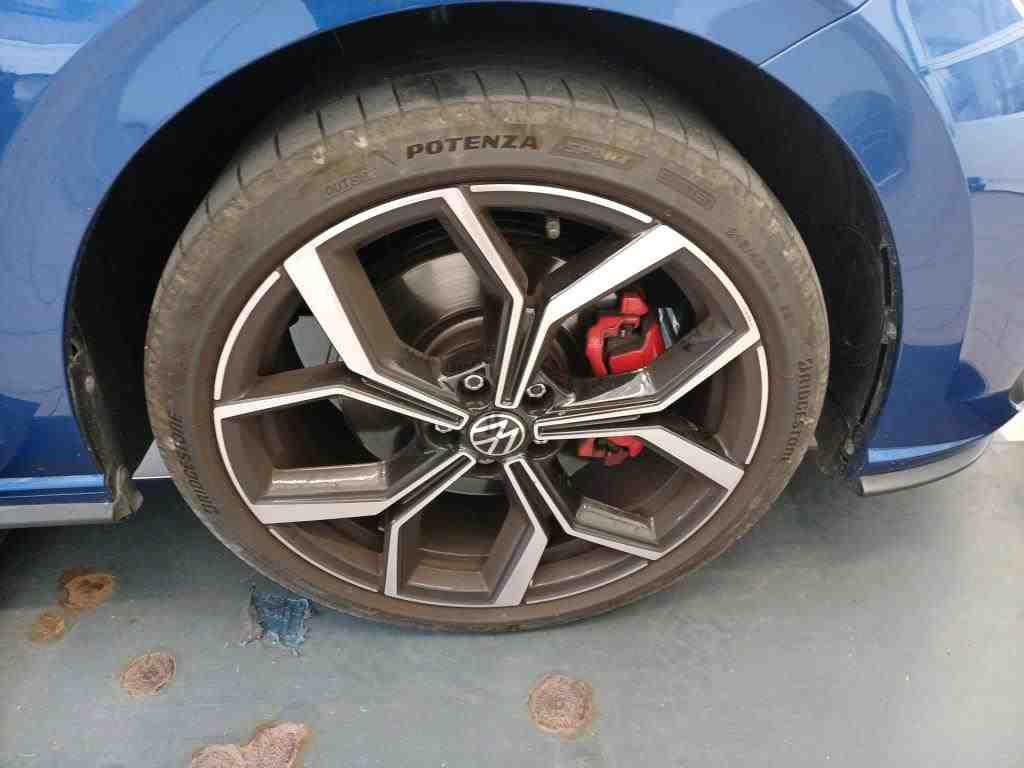 Volkswagen Polo 2024 г. Синий, пробег 26800 км