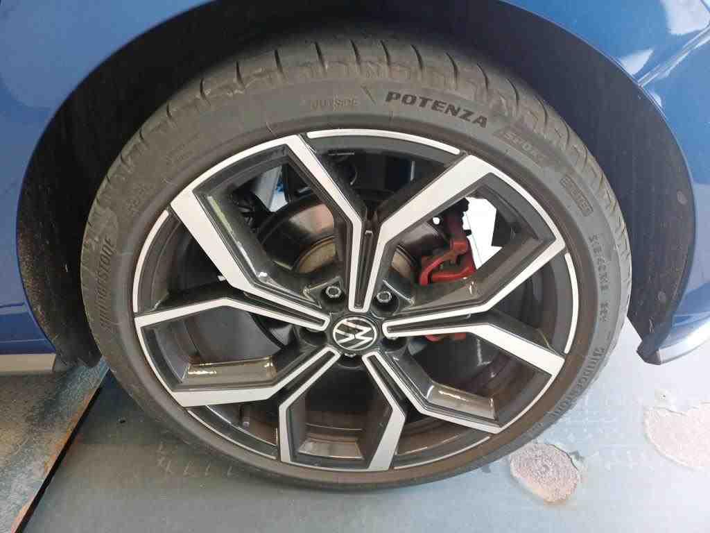Volkswagen Polo 2024 г. Синий, пробег 26800 км