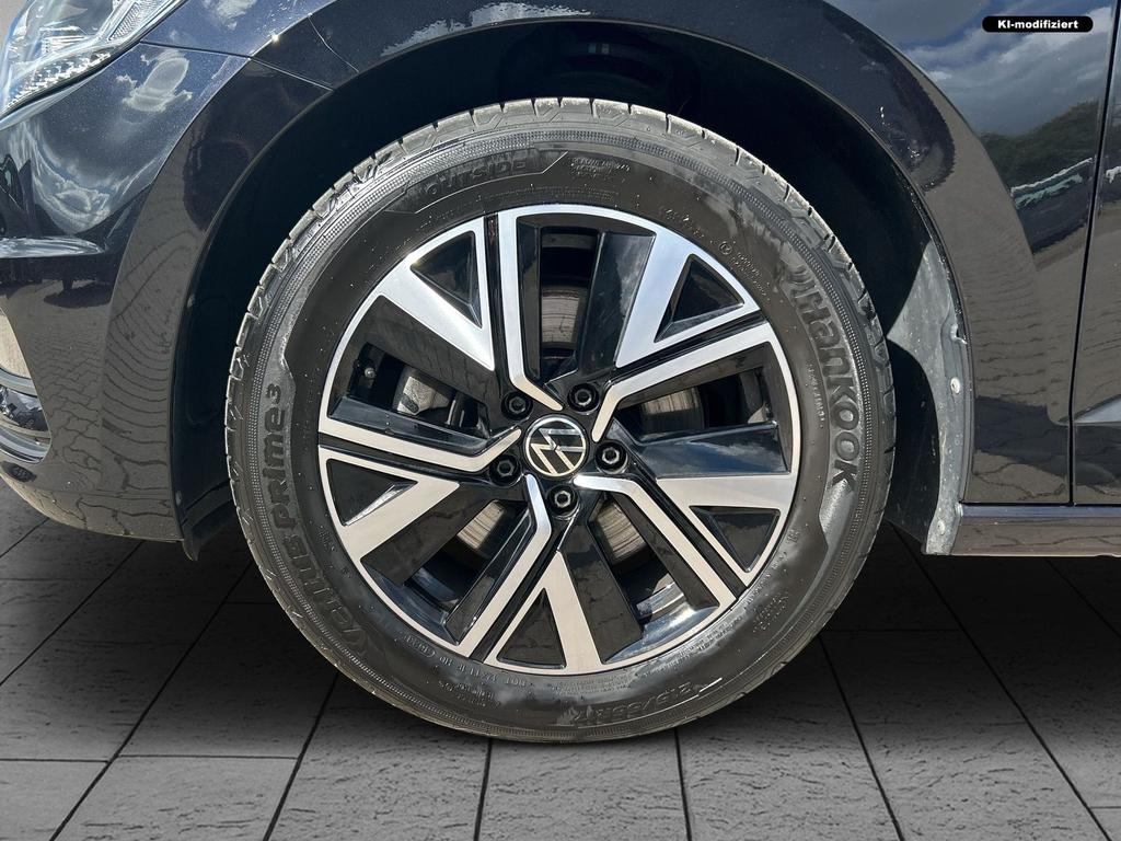 Volkswagen Touran 2024 г. Чёрный, пробег 28620 км