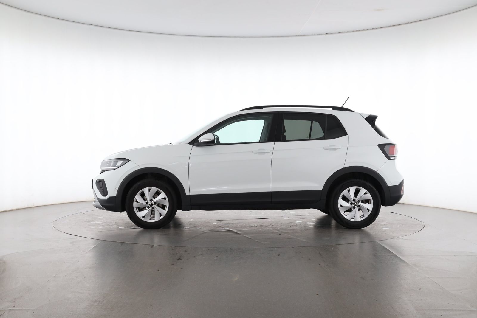 Volkswagen T-Cross 2025 г. Белый, пробег 27078 км