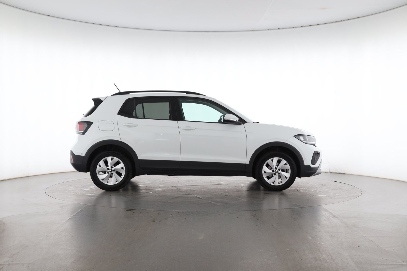 Volkswagen T-Cross 2025 г. Белый, пробег 27078 км